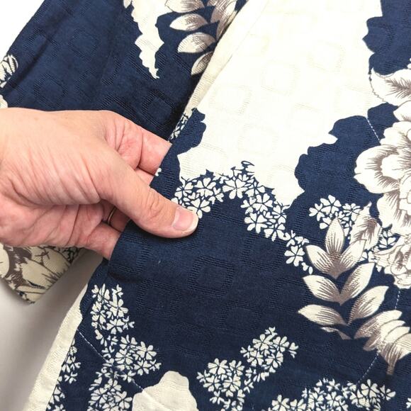 Soft Surroundings Top Women's Size PM Floral St. Remy Button Down Tunic - Picture 4 of 10